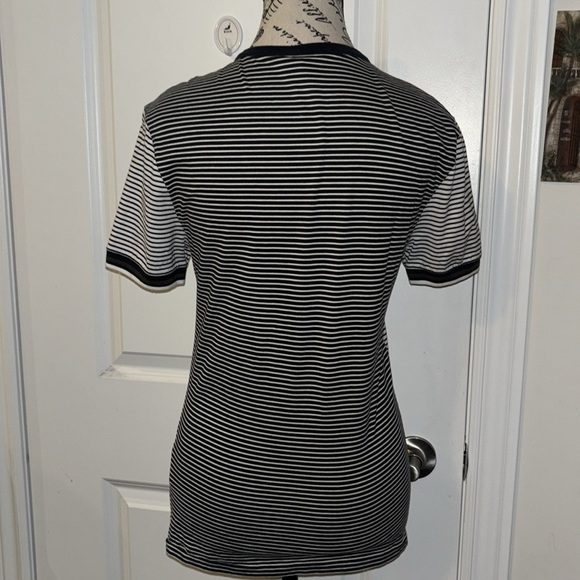 Gucci Women’s Fitted Blue and White Striped T-shirt - Picture 7 of 13